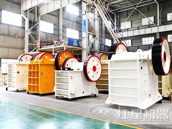 石頭破碎機(jī)生產(chǎn)車(chē)間圖