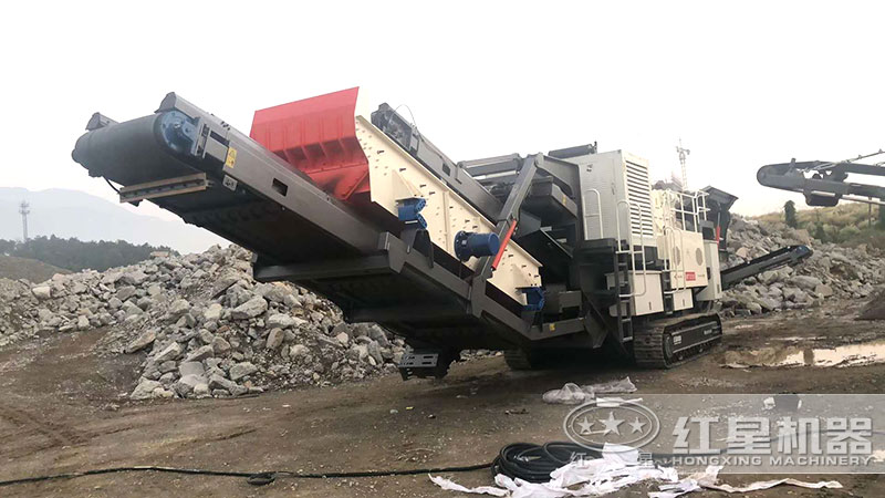 小型磚頭粉碎機適應各種作業(yè)現(xiàn)場