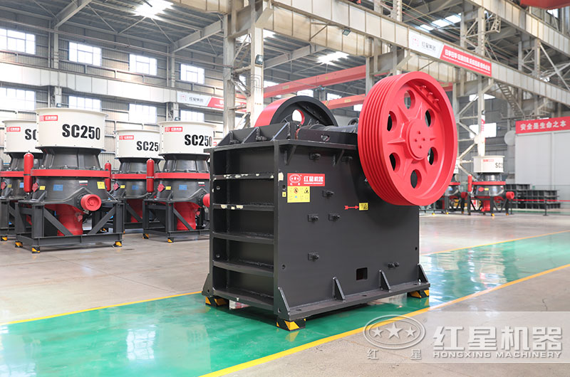 五七破碎機(jī)圖片 五七破碎機(jī)圖片