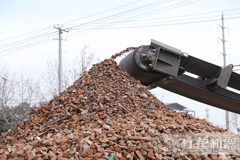 磚頭粉碎后可再生利用，解決資源問題