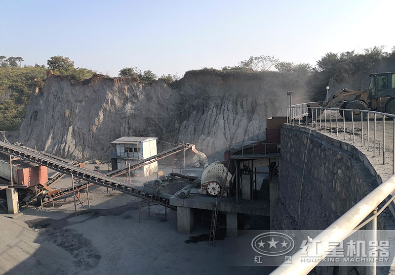 石灰石制沙錘式破碎機(jī)一套生產(chǎn)線 石灰石制沙錘式破碎機(jī)一套生產(chǎn)線