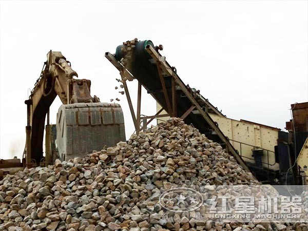 方便自行走移動破下雨天也能生產 方便自行走移動破下雨天也能生產