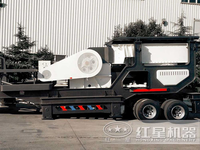 可行走的流動(dòng)式青石磕石子機(jī) 可行走的流動(dòng)式青石磕石子機(jī)