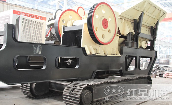 履帶式移動磚渣粉碎機(jī)