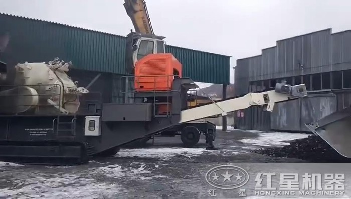 履帶式可移動煤礦破碎機(jī) 履帶式可移動煤礦破碎機(jī)