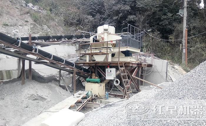 采石場打砂機現(xiàn)場 采石場打砂機現(xiàn)場