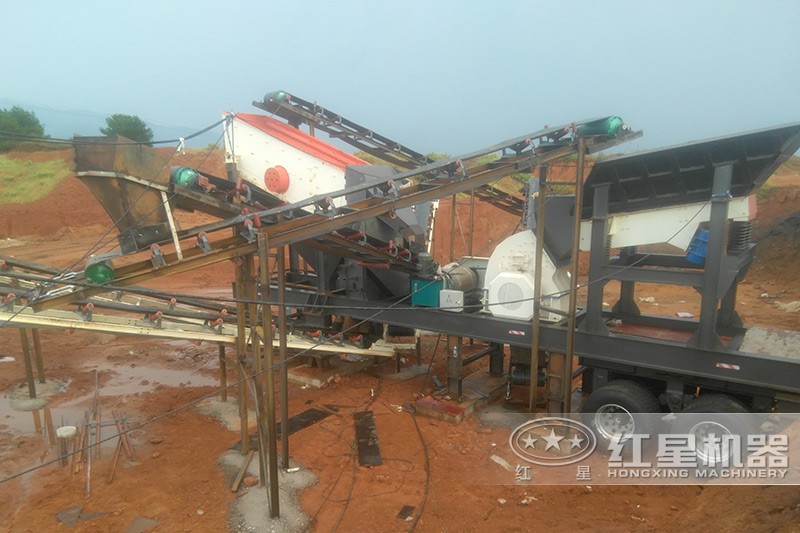 移動(dòng)三合一重錘破碎線現(xiàn)場(chǎng) 移動(dòng)三合一重錘破碎線現(xiàn)場(chǎng)