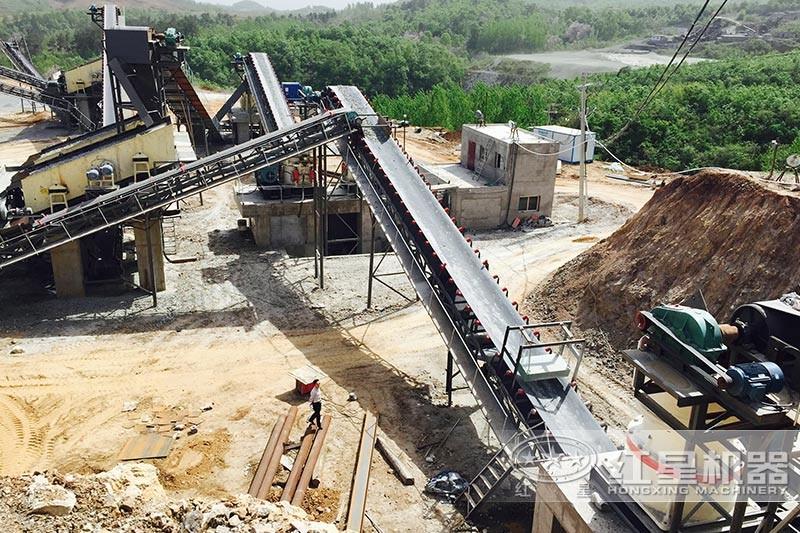 固定式磚頭粉碎現(xiàn)場(chǎng) 固定式磚頭粉碎現(xiàn)場(chǎng)