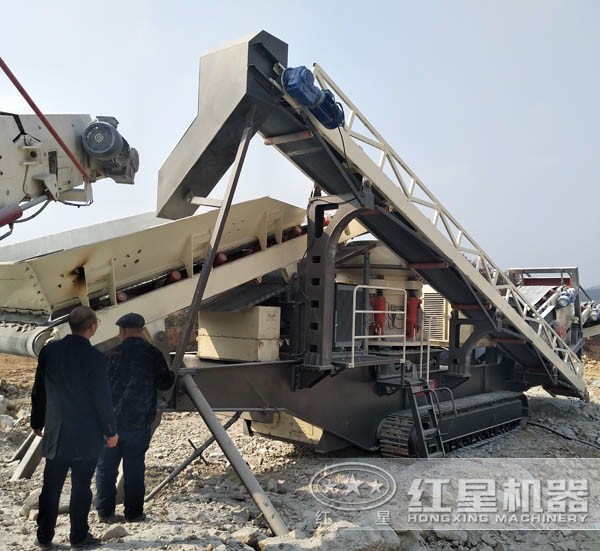 履帶式移動圓錐破碎機(jī) 履帶式移動圓錐破碎機(jī)