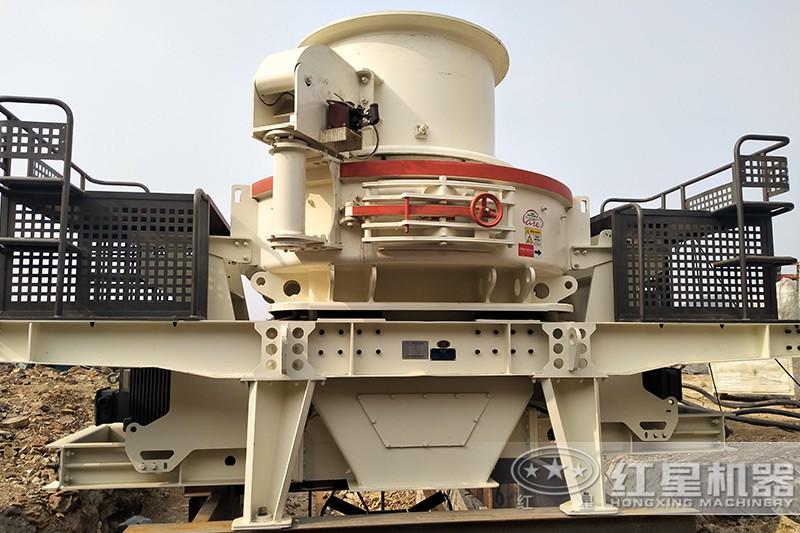 HVI立軸式?jīng)_擊細碎機安裝現(xiàn)場 HVI立軸式?jīng)_擊細碎機安裝現(xiàn)場