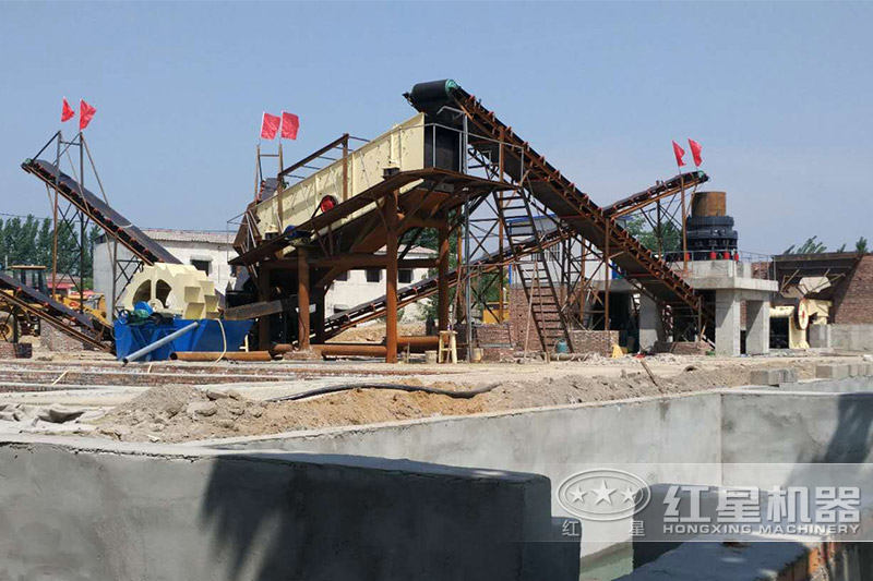 鵝卵石制砂、洗砂現(xiàn)場(chǎng)