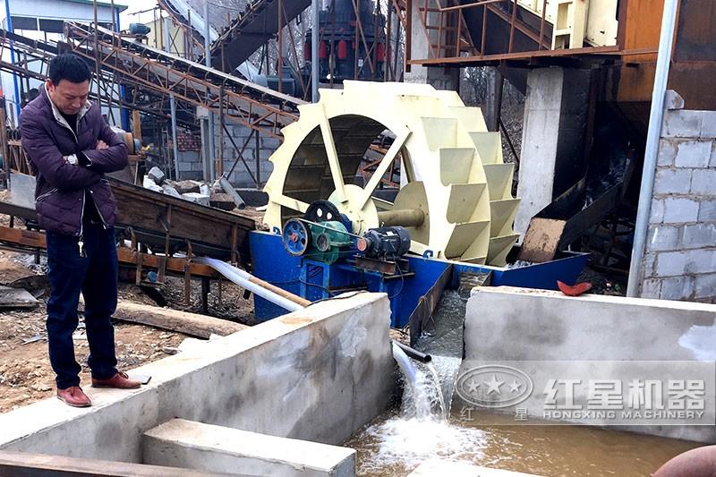 河沙制砂、洗砂現(xiàn)場(chǎng)