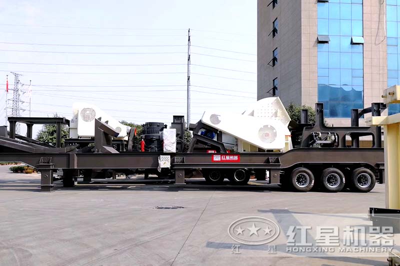 紅星車載碎石機廠區(qū)，多種現貨