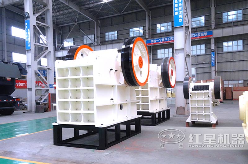 鄂式破碎機(jī)，粗碎力度強(qiáng)