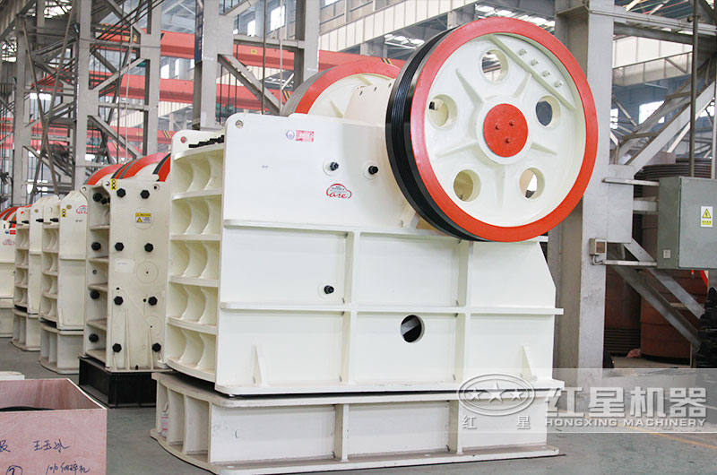 鄂式破碎機(jī)破碎比大，產(chǎn)量高