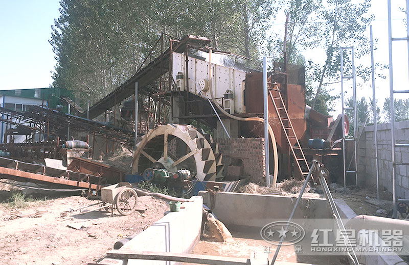 時(shí)產(chǎn)量100噸水洗砂現(xiàn)場